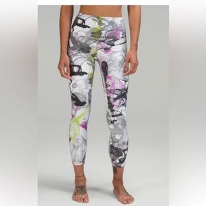 LULULEMON 25” Align leggings, throwback Unicorn print, Size 6